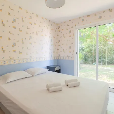 Charmante Maison A 400m De La Holiday home *
